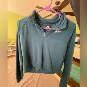 Cropped Nike quarter zip